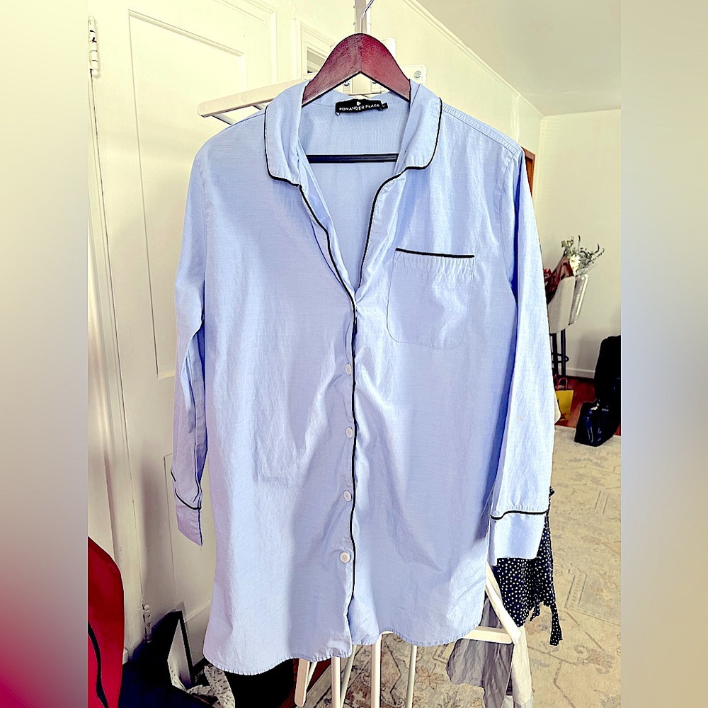 Pomander Place Light Blue Sleep Shirt